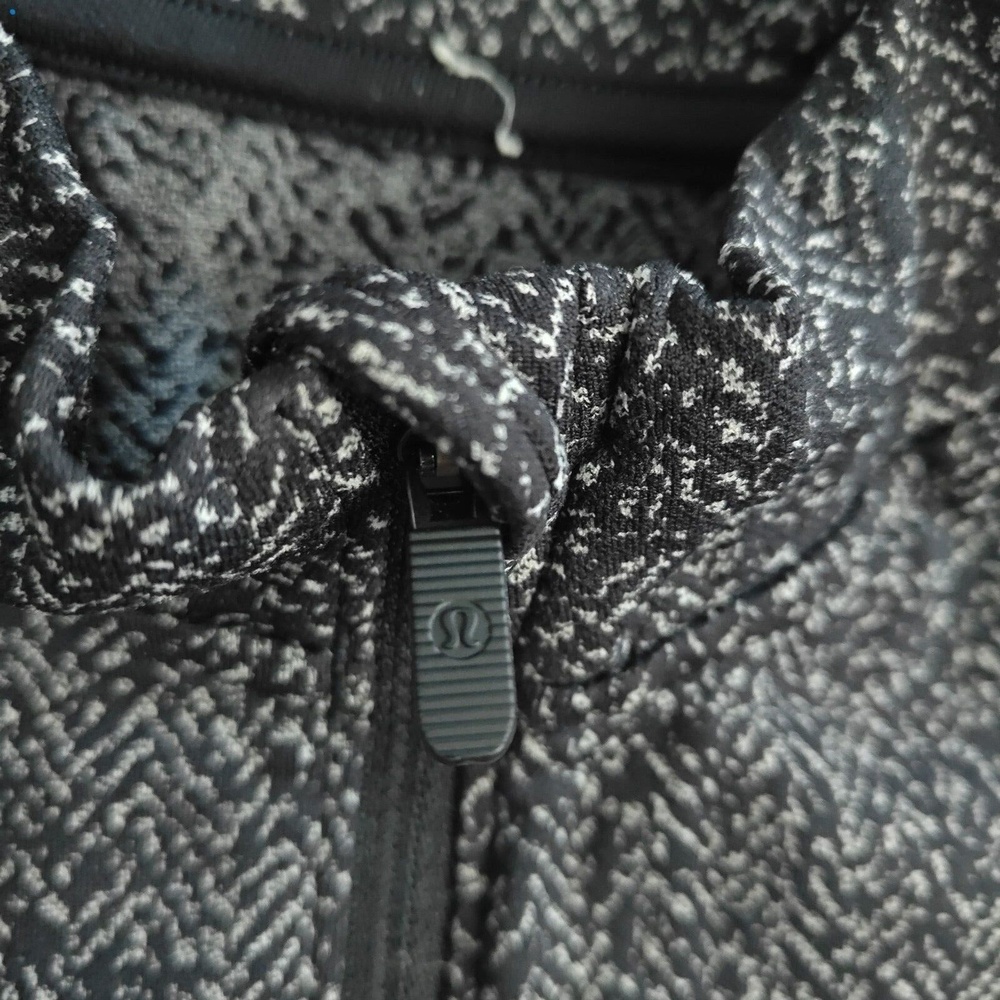 Women's Lululemon Rest Less Cropped 1/2 Zip | Black-Gray | Sz: 10 - Picture 7 of 11